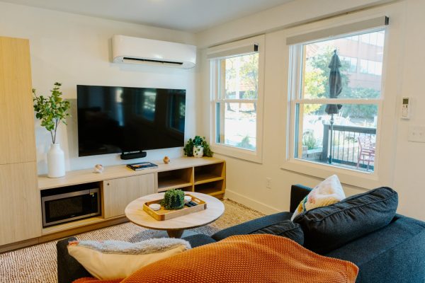 The Vinyl hotel living room