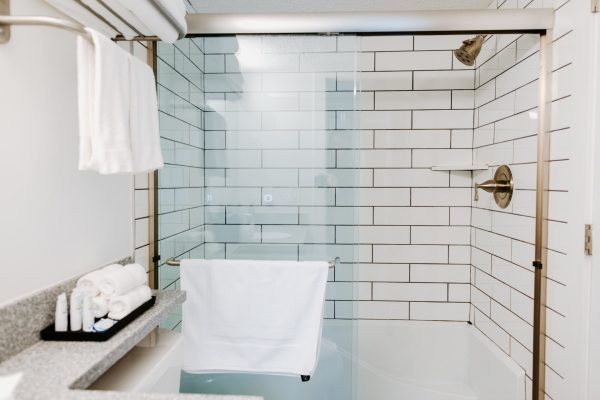 The Vinyl hotel bathroom